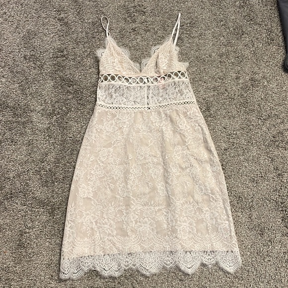 ✨BRAND NEW✨ Victoria’s Secret Ivory Lace Chemise Size XS - Picture 3 of 6
